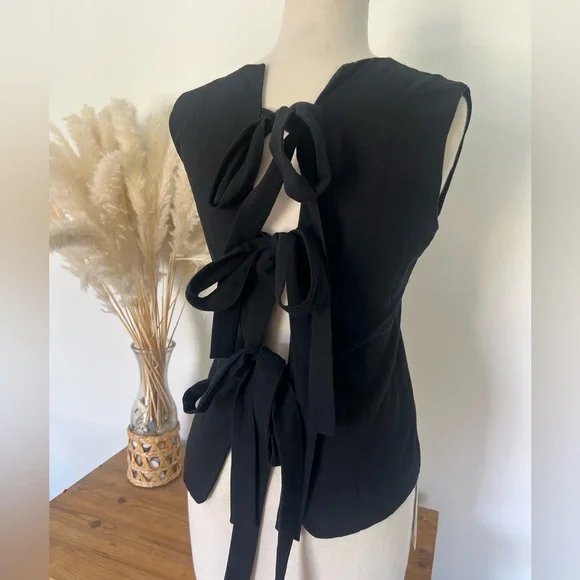 NWT commese tie back top - Picture 6 of 6